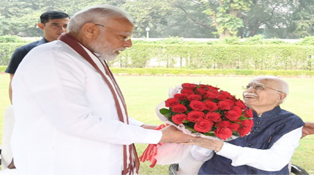 PM Narendra Modi meets LK Advani and greets him on his birthday