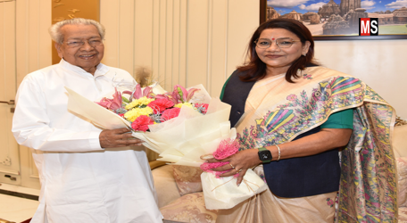 राज्यपाल श्री हरिचंदन से केंद्रीय राज्यमंत्री रेणुका सिंह ने की सौजन्य भेंट Courtesy call by Union Minister of State Renuka Singh to Governor Shri Harichandan