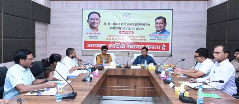 अधिक से अधिक श्रमिकों को मिले योजनाओं का लाभ: श्रम मंत्री देवांगन