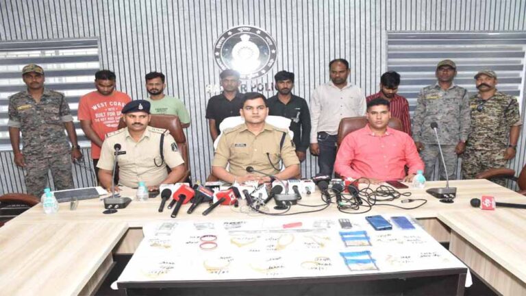 अगल-अलग स्थानों से चोरी के मामले में पुलिस के हत्थे चढ़े 7 शातिर चोर