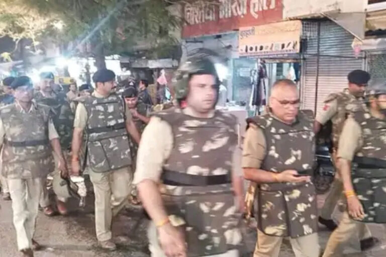 एमपी के महू में होली पर हाई अलर्ट, पुलिस के 2000 जवान संभाल रहे मोर्चा