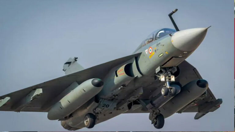 जनरल इलेक्ट्रिक महीने के अंत तक 99 GE-404 इंजनों में से पहला इंजन  HAL को सौंपने की तैयारी में