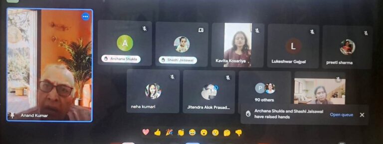 पब्लिक लाइफ और पर्सनल लाइफ का अंतर खत्म कर दिया है सोशल मीडिया ने