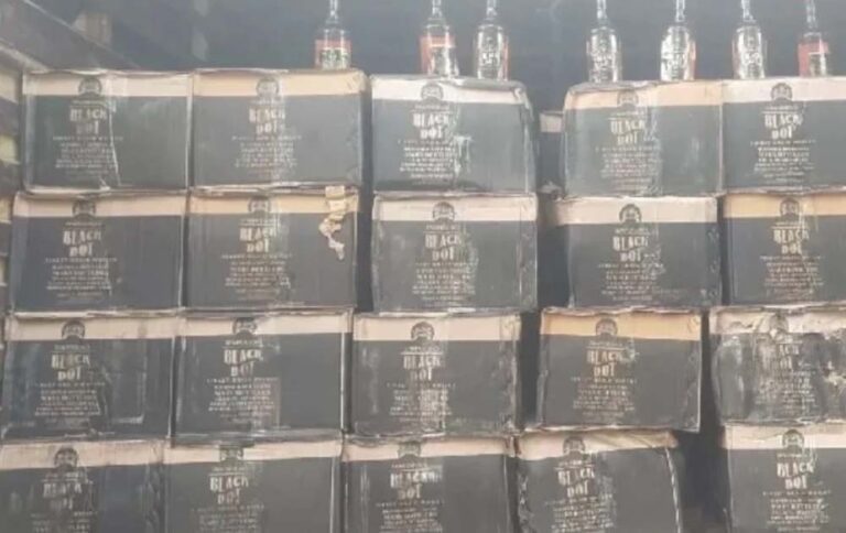 गोवा से भूटान जा रहे कंटेनर से युवक ने 10 पेटी शराब उतरवा ली थी, आरोपी रायपुर से गिरफ्तार