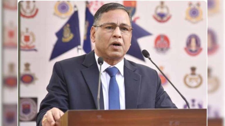 आलाधिकारियों के साथ गुप्त बैठक करेने देश के खुफिया चीफ तपन डेका पहुंचे छत्तीसगढ़