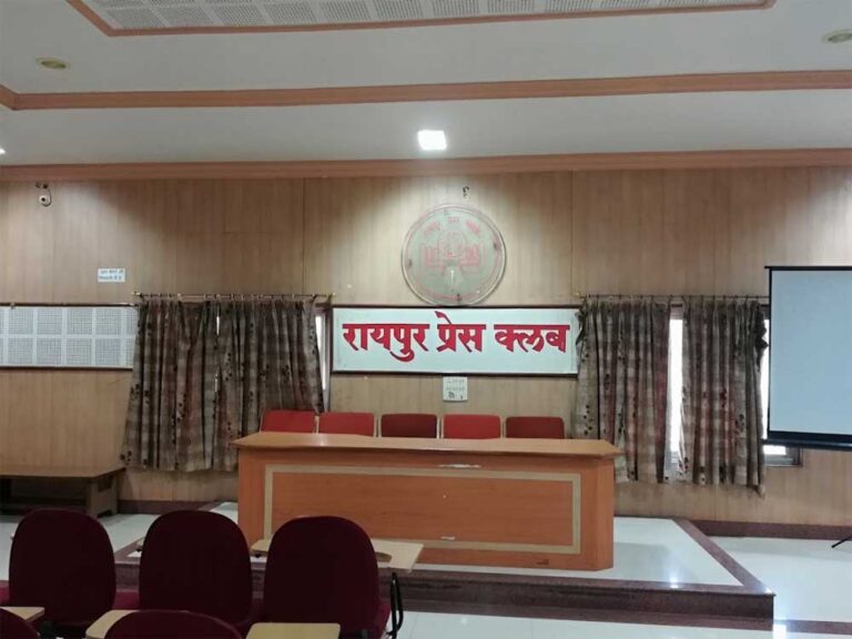 वरिष्ठ पत्रकार और सम्पादक गोविन्दलाल वोरा की स्मृति में लाइब्रेरी का शुभारंभ