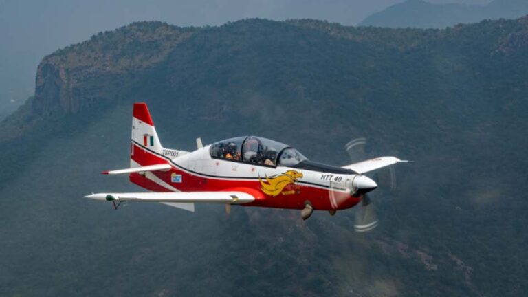 भारतीय वायुसेना ट्रेनर विमानों की कमी से जूझ रही, ट्रेनर एयरक्राफ्ट की भी कमी