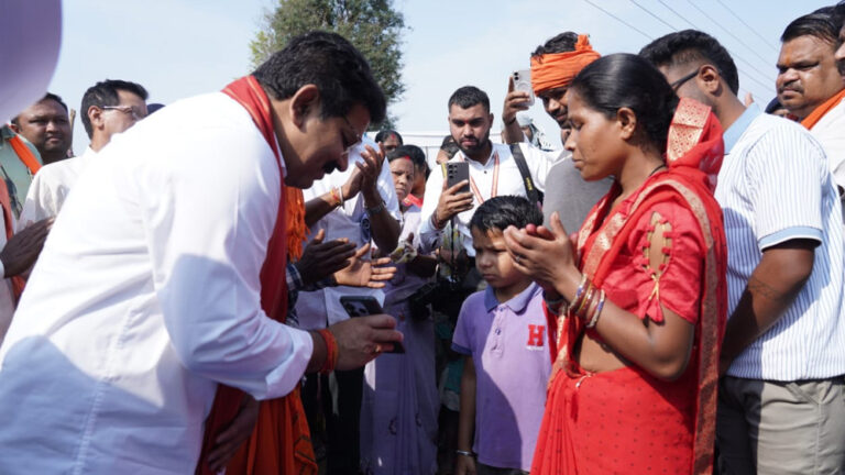 उप मुख्यमंत्री विजय शर्मा पहुंचे ग्राम पंचायत हल्बा कचोरा के आश्रित ग्राम शासन कचोरा