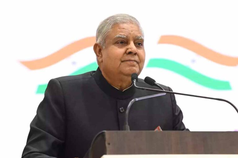 ‘सुपर संसद की तरह काम कर रहे न्यायाधीश, राष्ट्रपति को आदेश नहीं दे सकती हैं अदालतें’, बोले उपराष्ट्रपति धनखड़