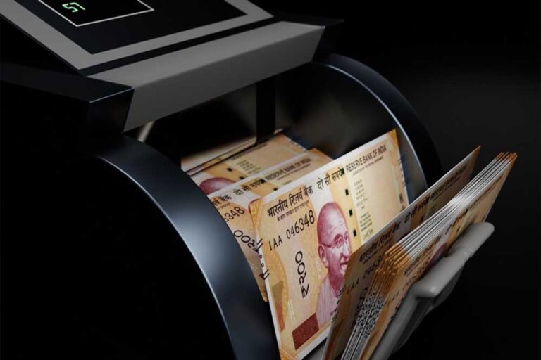 1 मई से ATM के हर ट्रांजैक्शन पर देना होगा इतना चार्ज, पैसे निकालना होगा महंगा