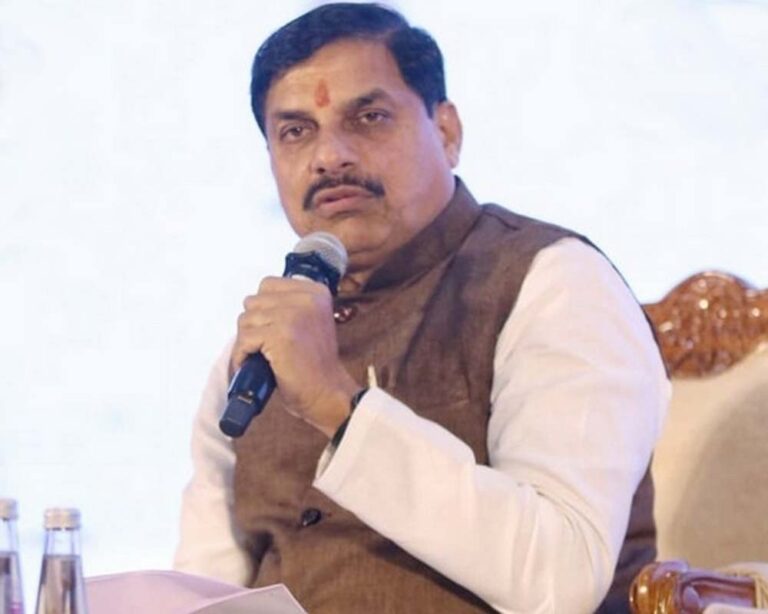 मुख्यमंत्री डॉ. यादव ने कहा- स्थानीय जनप्रतिनिधि और प्रभारी मंत्री जल संरचनाओं के जीर्णोद्धार में दें योगदान