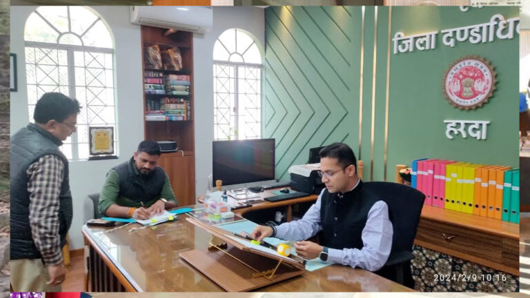 बनासकांठा दुर्घटना के प्रभावित परिवारों को हर संभव की जा रही है मदद