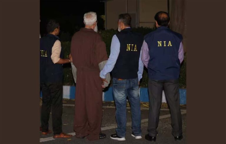 26/11 मुंबई आतंकी हमलों के तहव्वुर हुसैन राणा से पूछताछ जारी, ISI और लश्कर संग बैठकें, खुले राज