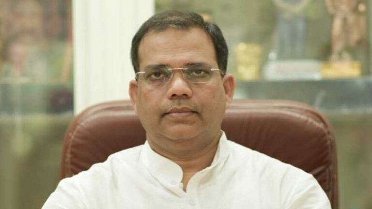 आतंकवादियों की फैक्ट्री चलाने वाले पाकिस्तान को भारत ने दिया जवाब, तीसरे देश की मध्यस्तता को नकारा