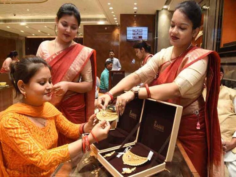 अक्षय तृतीया पर धनबाद में हुआ कारोबार