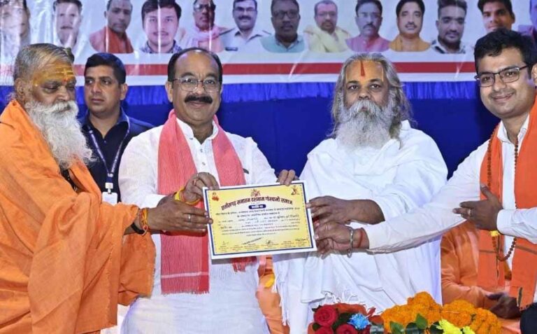 रायपुर : आदि शंकराचार्य ने सनातन धर्म एवं अद्वैत वेदांत से संपूर्ण भारत को एक सूत्र में बांधा : अरुण साव