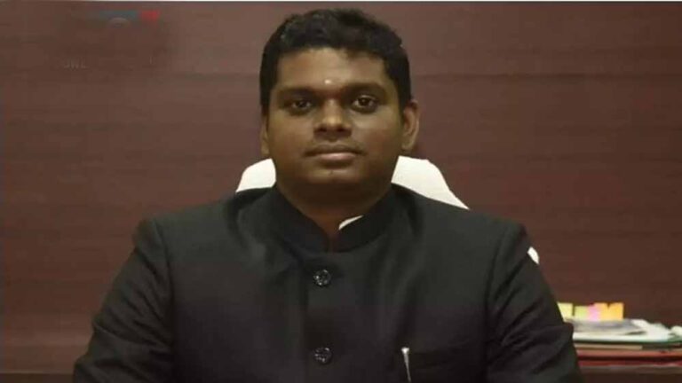 जगदलपुर : जमीन से सम्बंधित प्रकरणों के त्वरित निराकरण हेतु राजस्व और पुलिस की माह में एक बार जरूर हो संयुक्त बैठक-कलेक्टर हरिस एस
