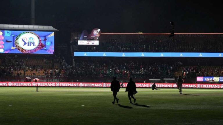 भारत-पाकिस्तान तनाव के बीच आईपीएल 2025 पर संकट के बादल छा गए, आज BCCI लेगा बड़ा फैसला