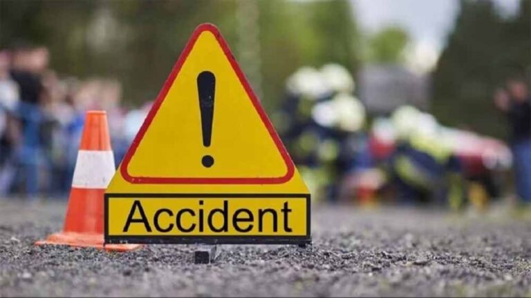 दमोह में दर्दनाक सड़क हादसा, ट्रक की टक्कर से पति-पत्नी की मौत, बेटी ने इलाज के दौरान तोड़ा दम