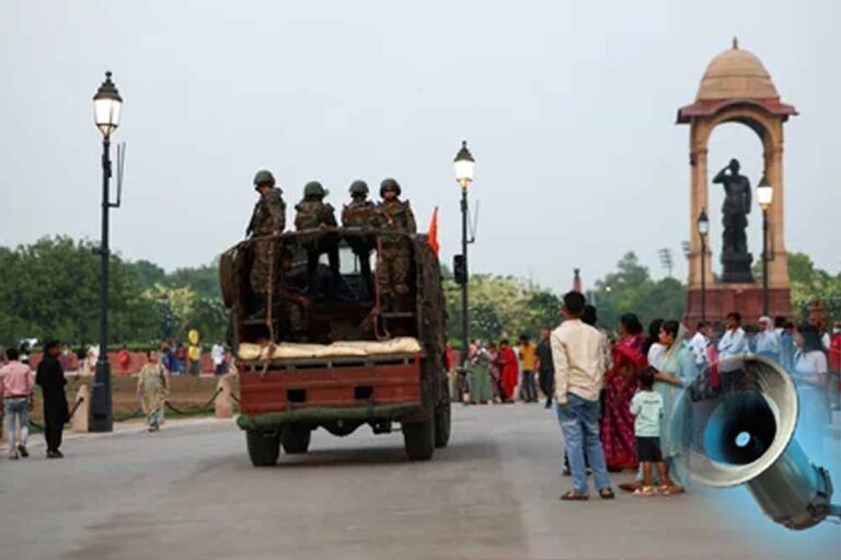 पाकिस्तानी हमलों के बीच तैयारी, दिल्ली में भी आज बजने वाला है सायरन, कई जगह बढ़ाई सुरक्षा