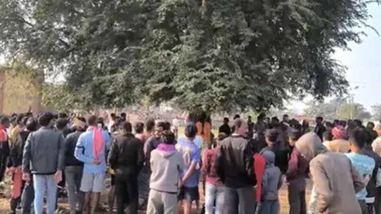 अचलपुरा में एक प्रेमी जोड़े ने की आत्महत्या, फांसी पर लटके मिले