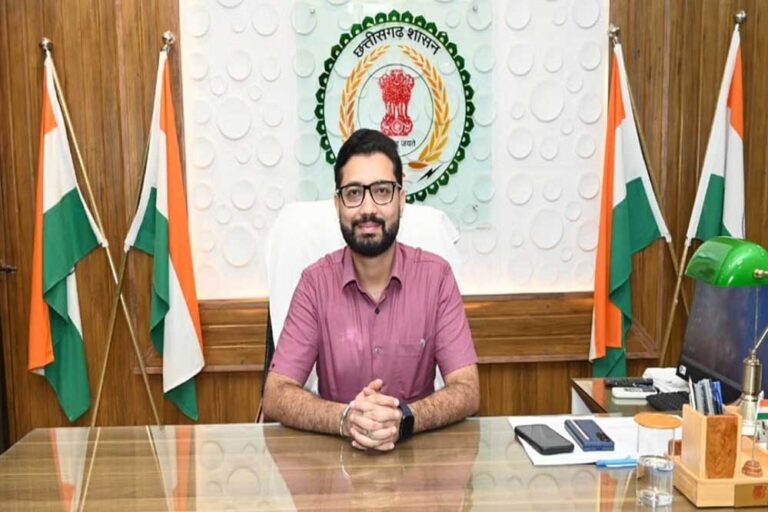 समय सीमा बैठक में कलेक्टर ने दिए महत्वपूर्ण निर्देश, विकास कार्यों में गति लाने पर जोर