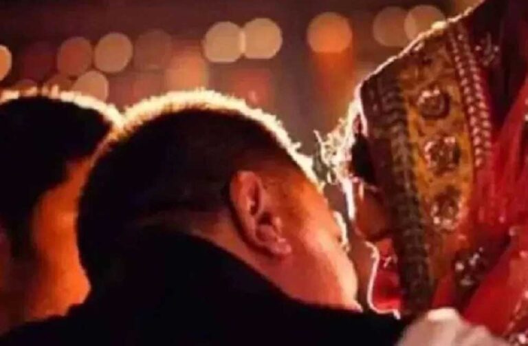 रामपुर में ससुर ने अपनी होने वाली बहू के साथ किया निकाह, रात में वीडियो कॉल पर जुड़ते थे दोनों