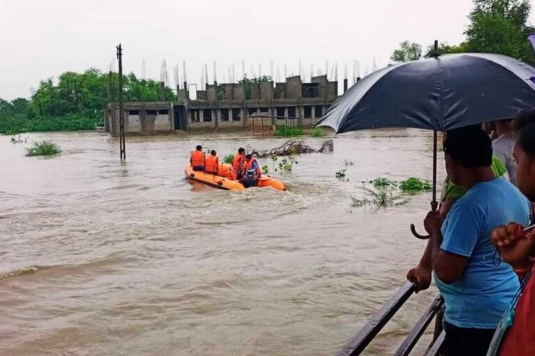 प्रदेश में भारी बारिश के बाद जिला प्रशासन अलर्ट, बाढ़ नियंत्रण कक्ष Bhopal में, CS ने अलर्ट रहने के दिए निर्देश