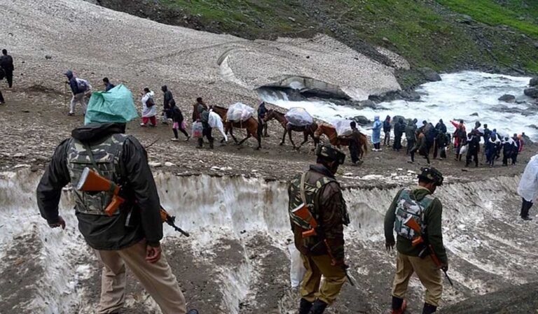 अमरनाथ यात्रा शुरू होने से पहले अंतरराष्ट्रीय सीमा पर सुरक्षा बढ़ाई, चप्पे-चप्पे पर निगरानी रखी जा रही
