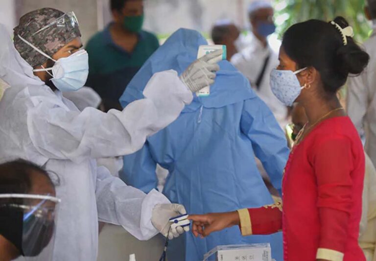 देश भर में कोरोना के एक्टिव केस 4 हजार के पार, 24 घंटे में 5 की मौत