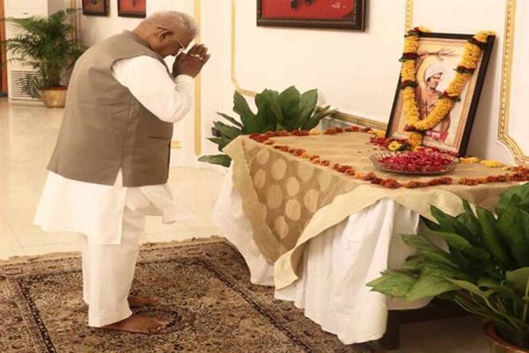 राज्यपाल मंगुभाई पटेल ने भगवान बिरसा मुंडा को दी श्रद्धांजलि