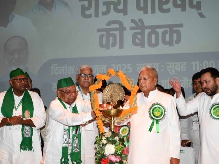 गोपाल मंडल ने कहा- लालू यादव भीमराव आंबेडकर का अपमान कर ही नहीं सकते