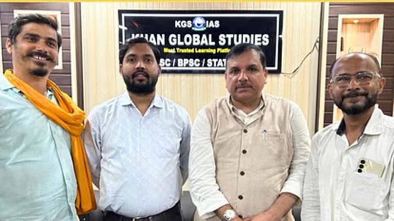 बिहार चुनाव से पहले अटकलें तेज- पटना वाले खान सर एक बार फिर चर्चा में, आप पार्टी के संजय सिंह ने की मुलाकात