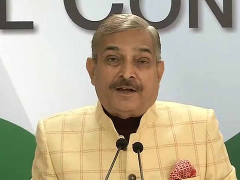 G-7 के शिखर सम्मेलन में भारत को ना बुलाने पर कांग्रेस सांसद ने कहा- यह ‘कमजोर विदेश नीति’ का नतीजा