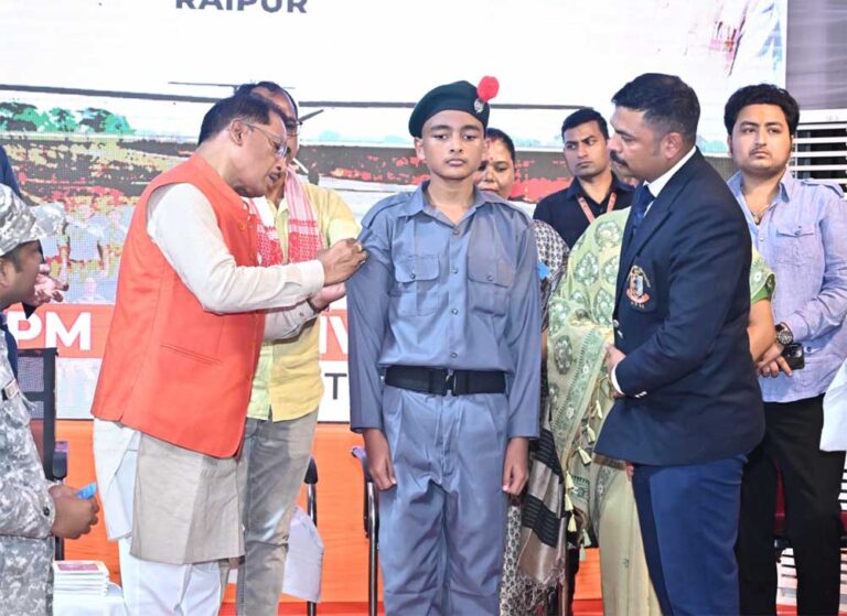 जशपुर के पीएमश्री विद्यालय में अब एनसीसी एयर स्क्वाड्रन शुरू होगी : मुख्यमंत्री विष्णु देव साय