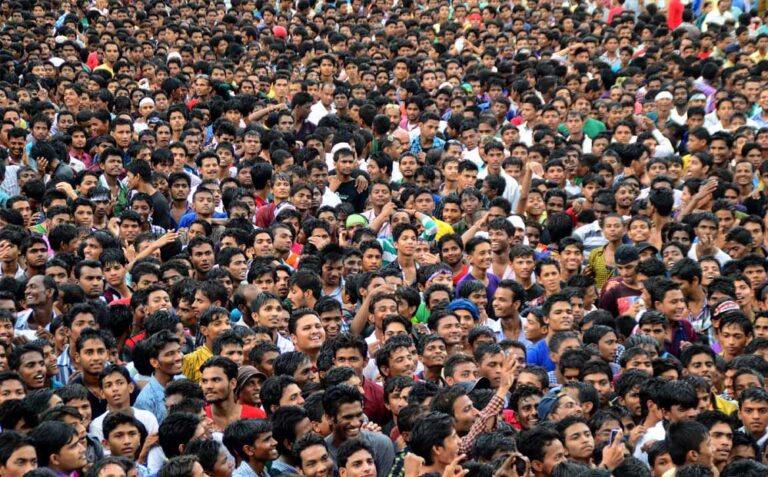 वर्ष 2061 तक तो भारत की आबादी बढ़कर 1.7 अरब हो जाएगी, चीन की  63 करोड़ ही रह जाएगी