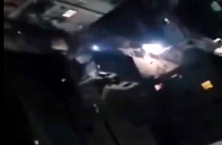 बांग्लादेश में हिंदू समुदाय पर हमला: 12 की हत्या, 4 लड़कियां अगवा