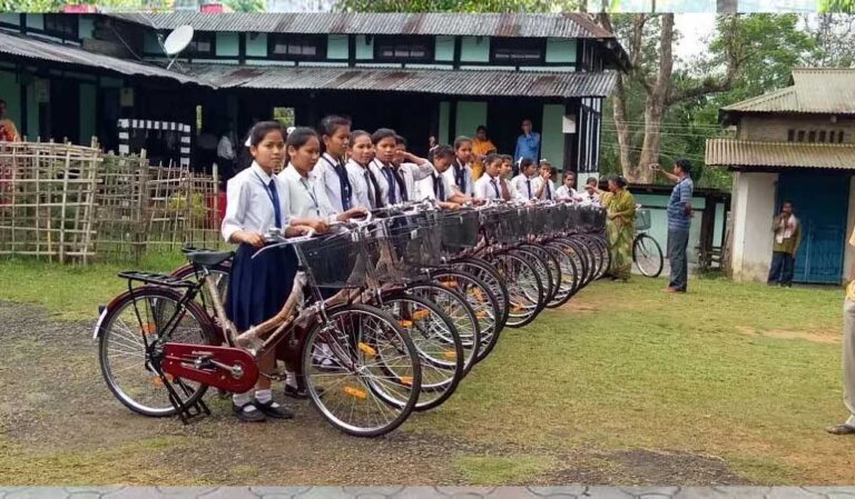 स्कूल की छात्राओं के लिए खुशखबरी, शिक्षा विभाग ने नि:शुल्क साइकिल वितरण के संबंध में दिशा-निर्देश जारी किये