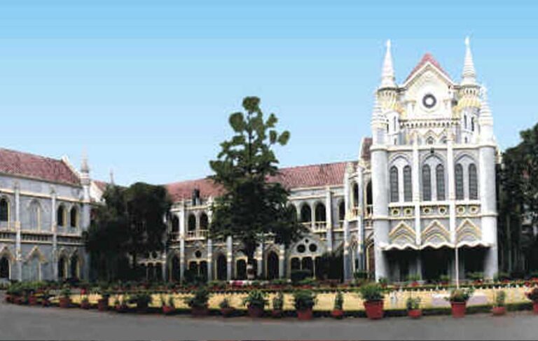 ट्रैफिक सिग्नल्स ठप होने से चौपट हुई यातायात व्यवस्था, HC ने जारी किए कलेक्टर-एसपी को नोटिस