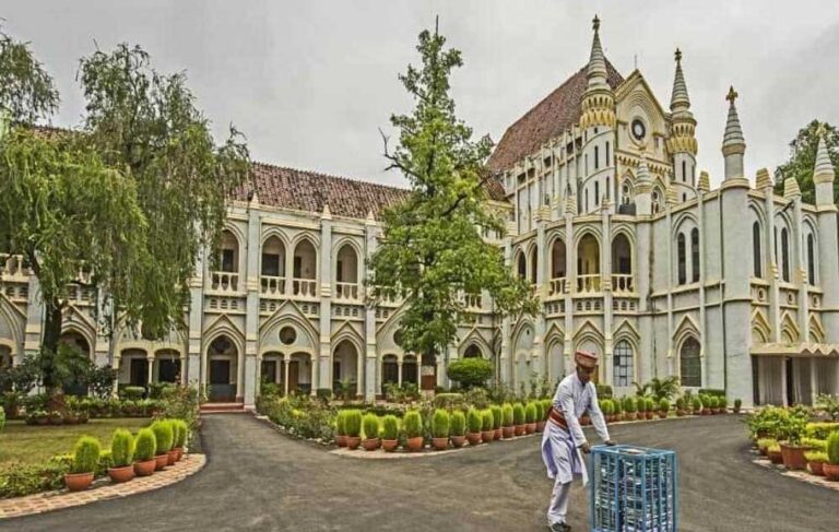 जबलपुर हाईकोर्ट ने IAS एमएल मीणा की याचिका की निरस्त, मणिपुर जाने पर बताया था जान का खतरा, जानें पूरा मामला