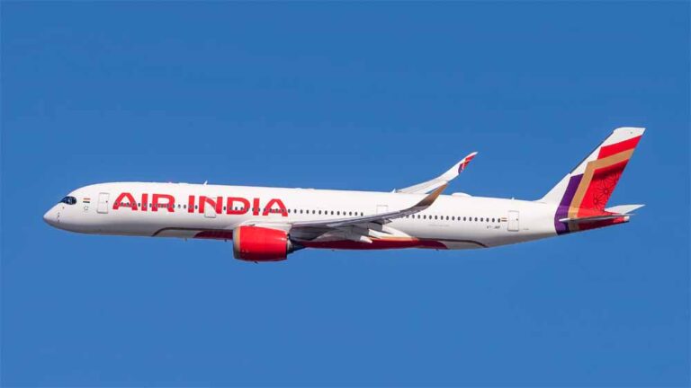 Air India फ्लाइट में फिर हड़कंप! टेकऑफ के बाद हवा में 900 फीट नीचे गिरा वियना जा रहा विमान