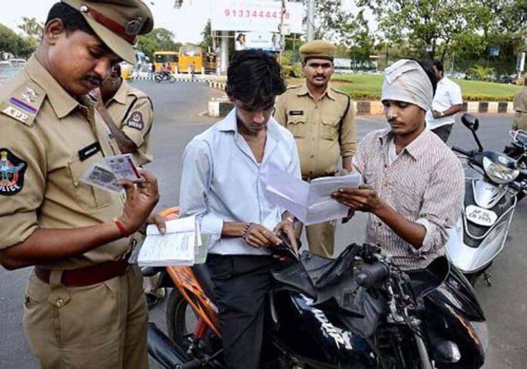 गाजियाबाद में पुलिस का बड़ा एक्शन! 1387 वाहनों पर एक साथ चला चालान का चाबुक