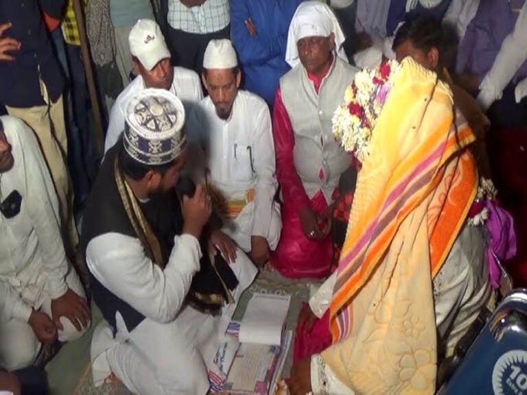छत्तीसगढ़ वक्फ बोर्ड का आदेश, निकाह पढ़ाने वाले मौलवी 1100 रुपये से ज्यादा नहीं लेंगे