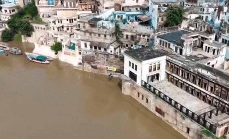 17 जिलों में बाढ़ का कहर: 9 की मौत, 46 जनपदों में बारिश का रेड अलर्ट