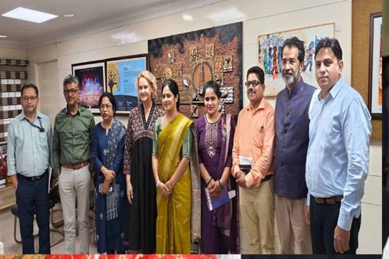 कंट्री हेड सुएंड्रीका ने कस्तूरबा गांधी बालिका छात्रावास का किया दौरा