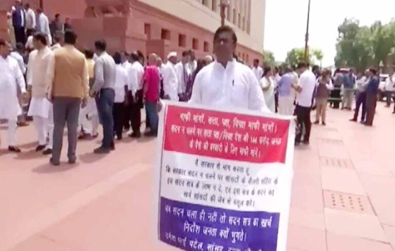 लोकसभा में 37 घंटे चर्चा पर नाराज सांसद उमेश पटेल ने कहा- सांसदों से वसूला जाए सत्र का खर्च