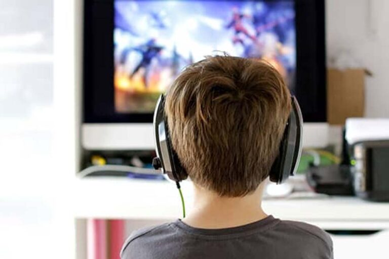 इंदौर में ऑनलाइन गेम बना जानलेवा, 12 साल के बच्चे ने फांसी लगाकर की आत्महत्या