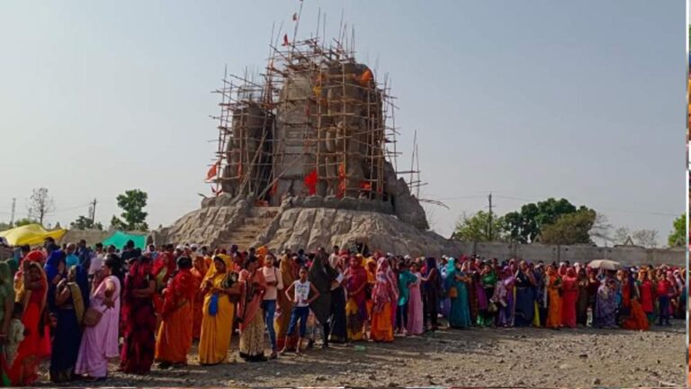 कुबेरेश्वर धाम में भगदड़: पं. प्रदीप मिश्रा की कांवड़ यात्रा से पहले 2 श्रद्धालुओं की मौत, कई घायल