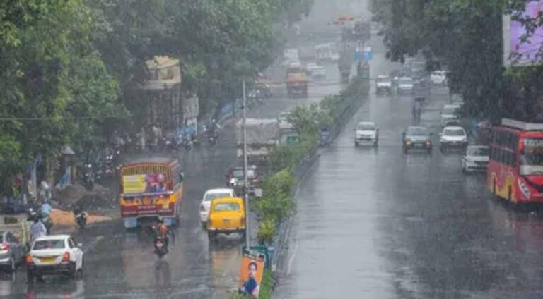 IMD का अलर्ट: 14 जिलों में 96 घंटे में मूसलाधार बारिश, स्ट्रांग सिस्टम बनेगा
