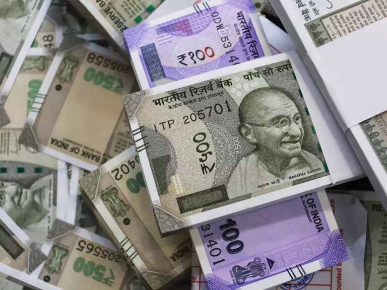 यूपी पर कर्ज का बोझ बढ़ा: हर नागरिक पर 37,500 रुपए का कर्ज